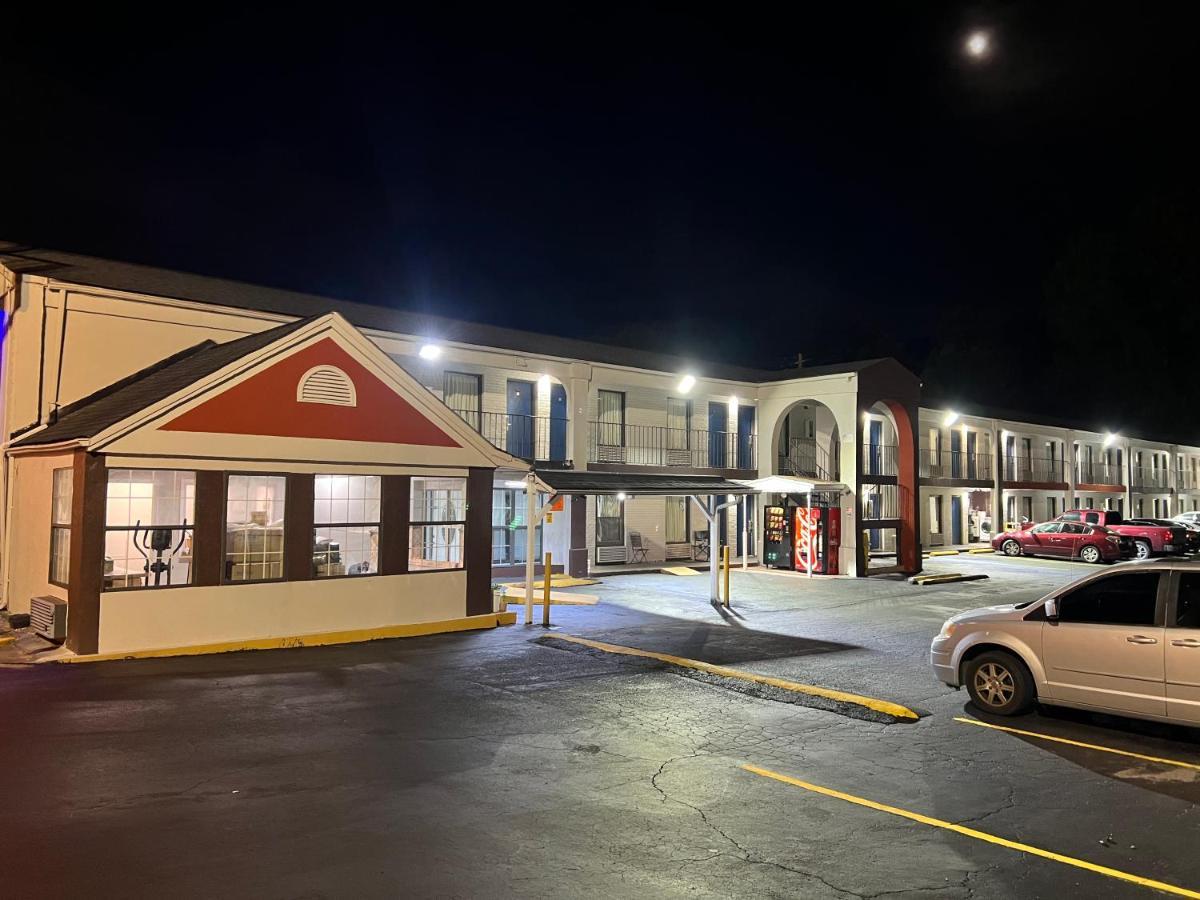 Scottish Inn Augusta Luaran gambar