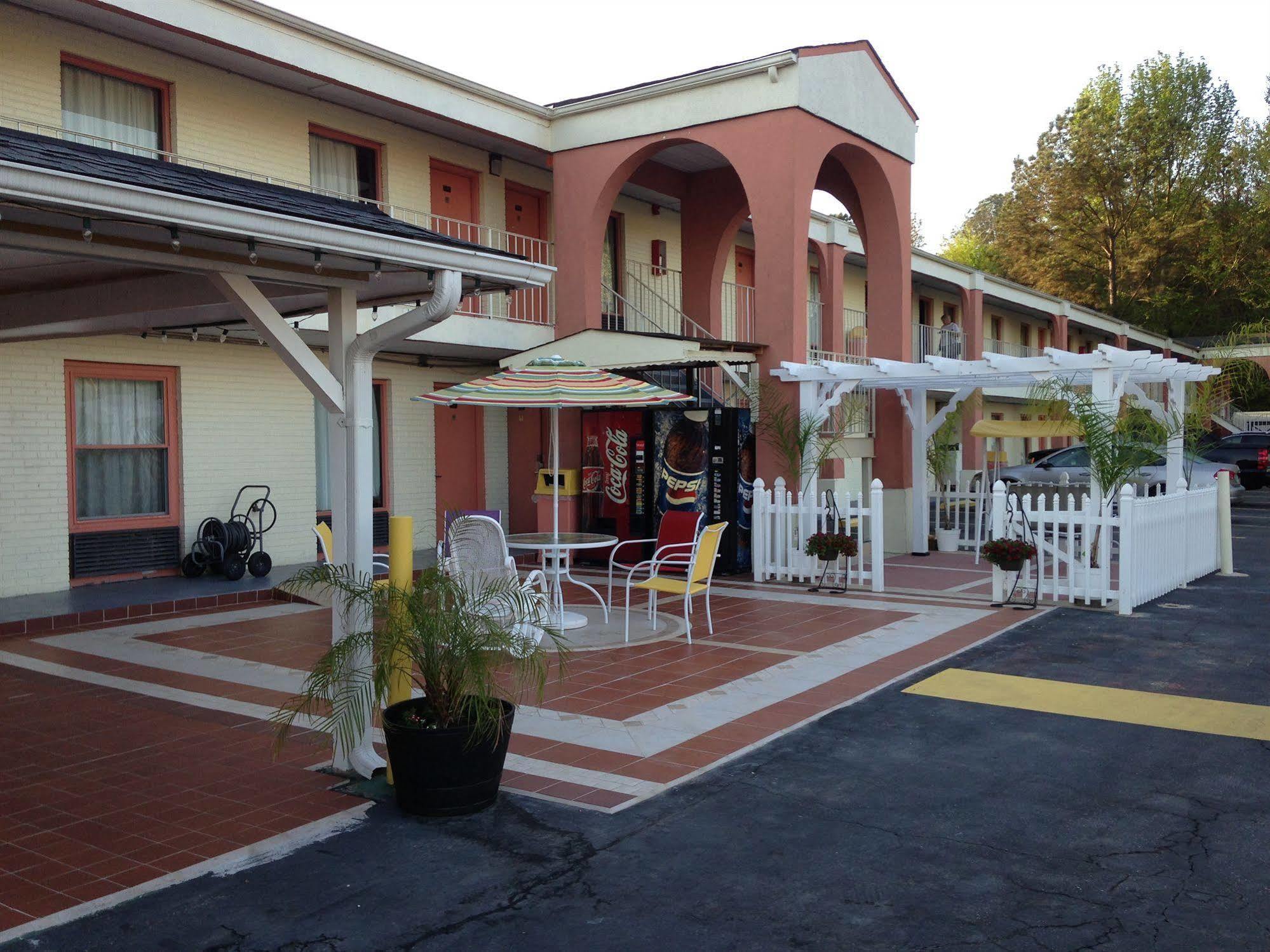Scottish Inn Augusta Luaran gambar